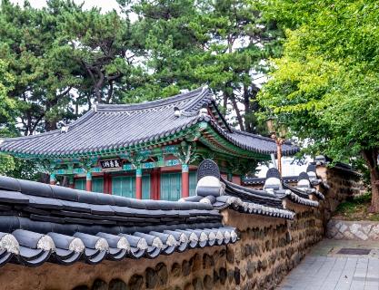 Suyeong Historical Park, perfect for a stroll in the shade.