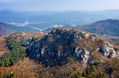 금정산이 있어 더 부산다운 부산: 부산에가면 : 명소 : 명소 상세: 부산시 공식 관광 포털 비짓부산 Visit Busan