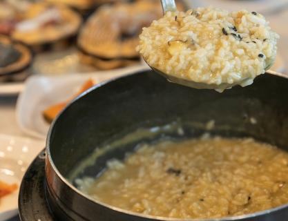 Abalone rice porridge that delivers Gijang Ocean’s rich flavors into your mouth