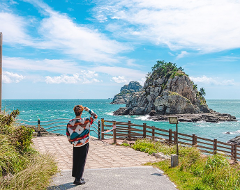 Relaxing Getaways with Outdoor Adventures: From Oryukdo Islets to Geumjeongsan Mountain!