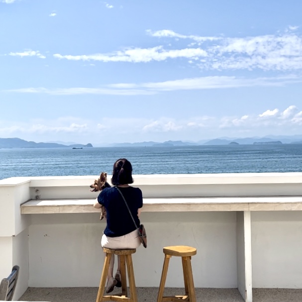 “11인터뷰일문인트로”